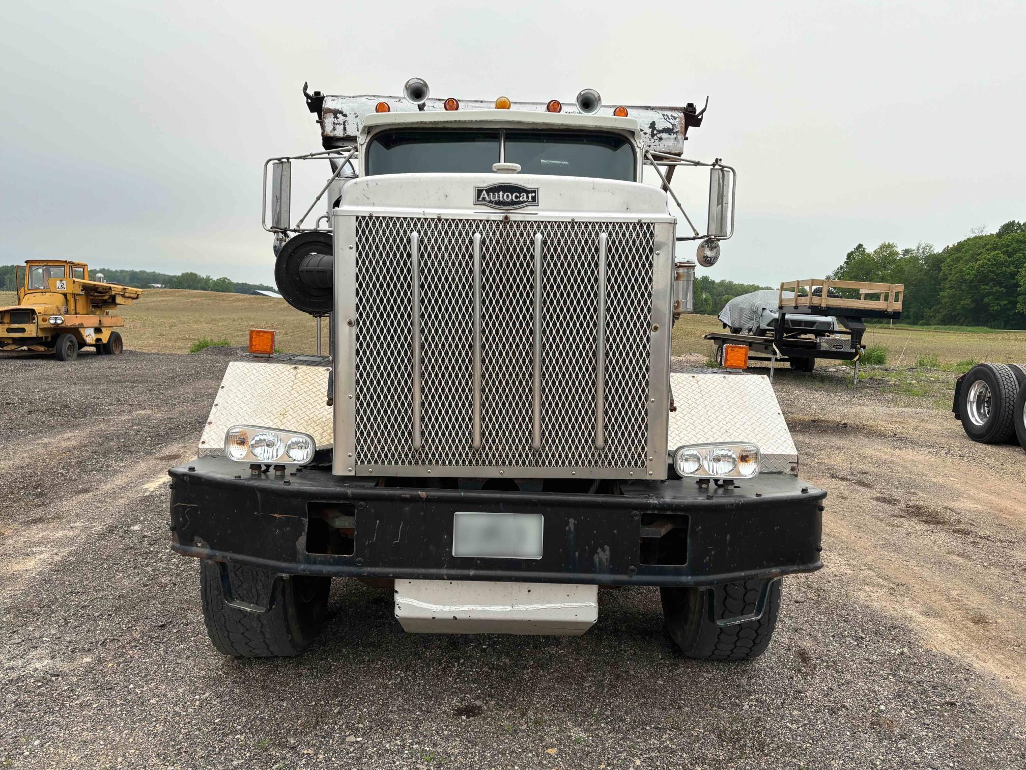 1988 AUTOCAR Roll-off - Image 2